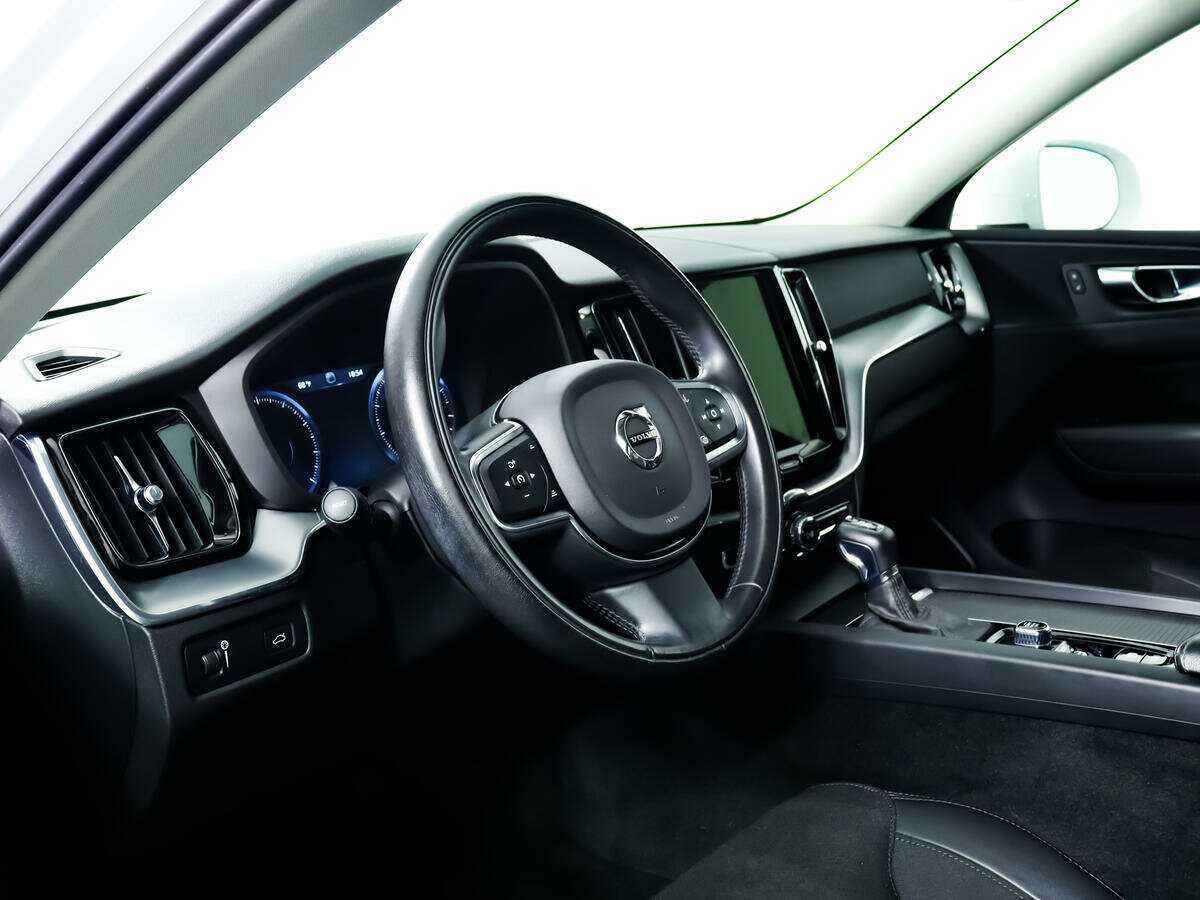 Купить Volvo XC60 с пробегом. Фото: #12