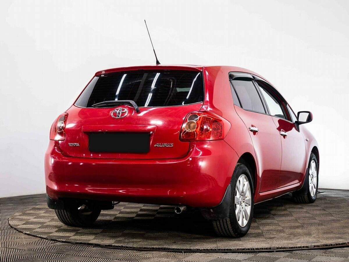 Купить Toyota Auris с пробегом. Фото: #5