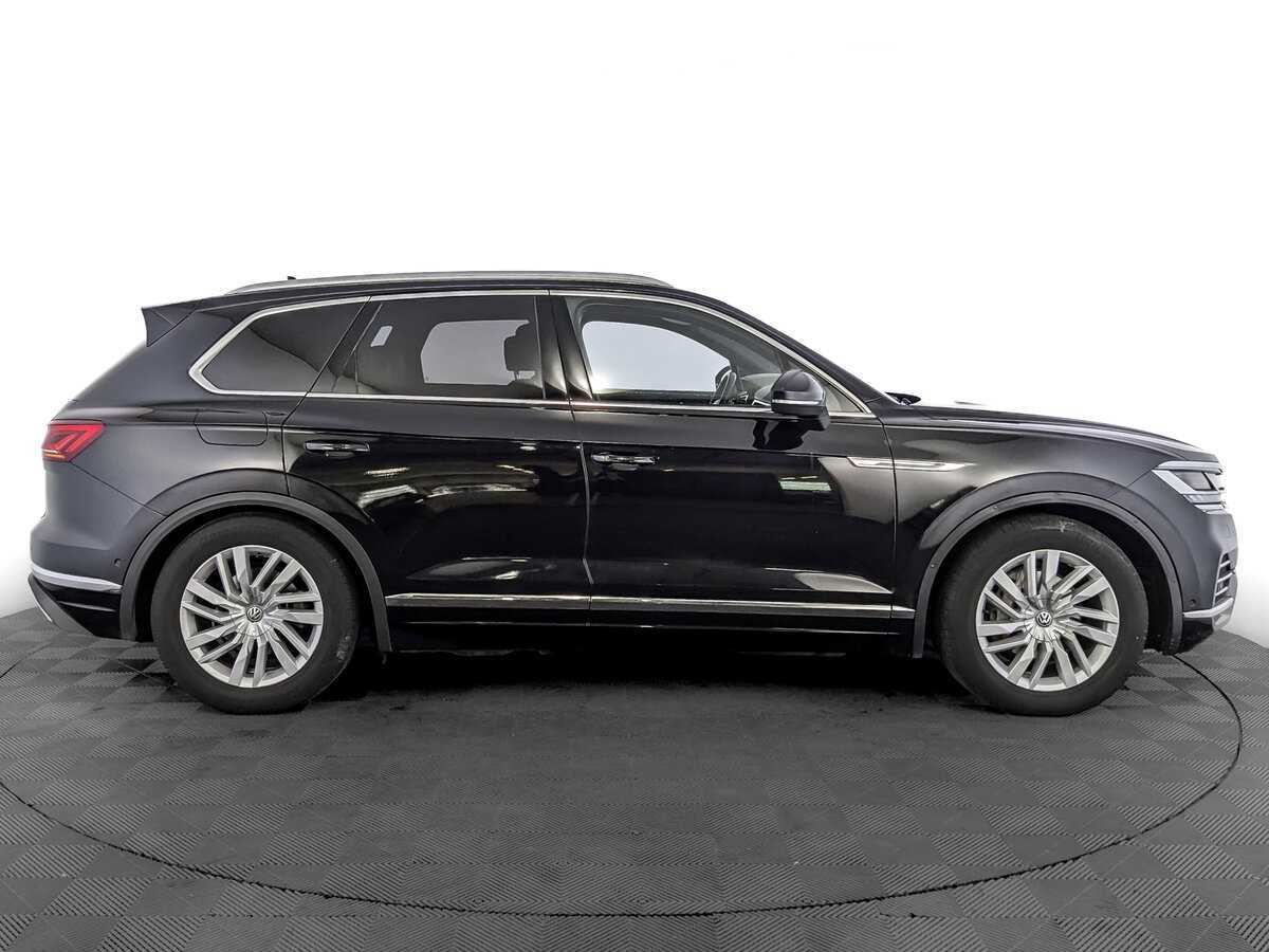 Купить Volkswagen Touareg с пробегом. Фото: #3