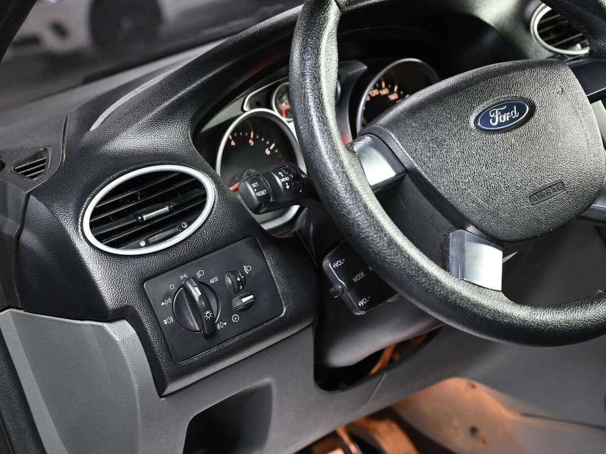 Купить Ford Focus с пробегом. Фото: #7