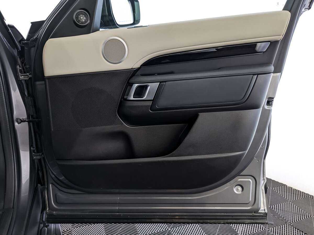 Купить Land Rover Discovery с пробегом. Фото: #19