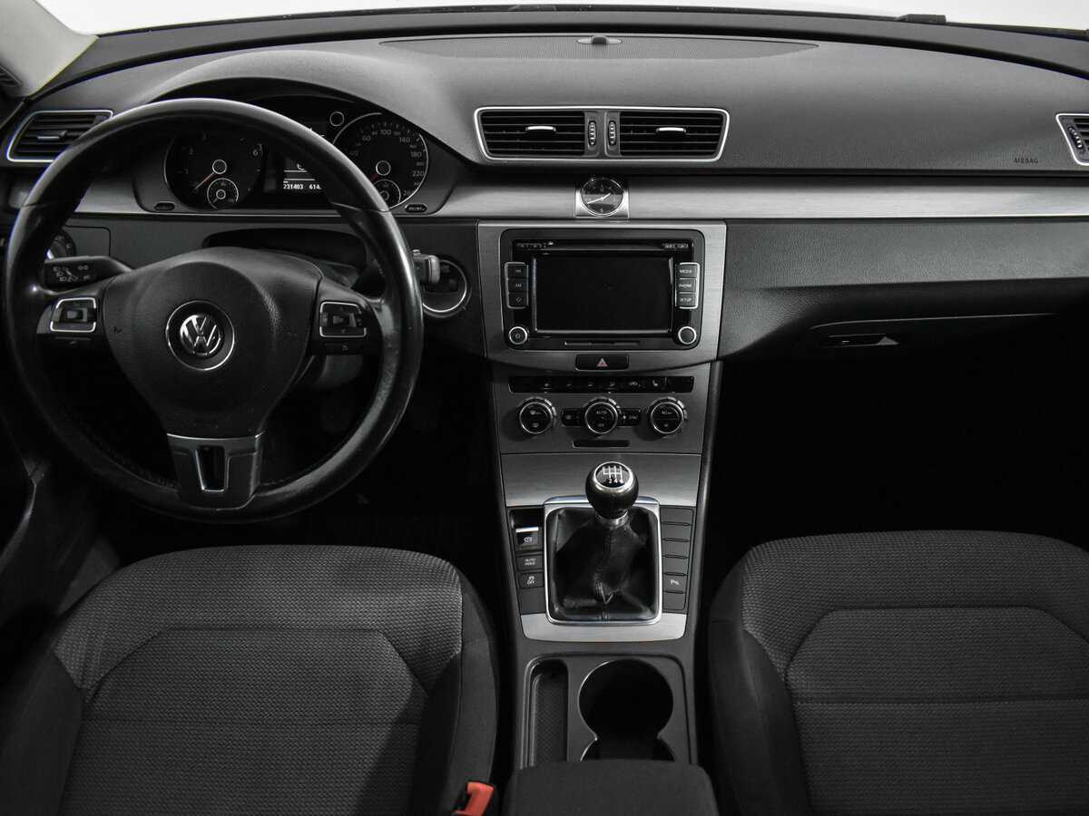 Купить Volkswagen Passat с пробегом. Фото: #15