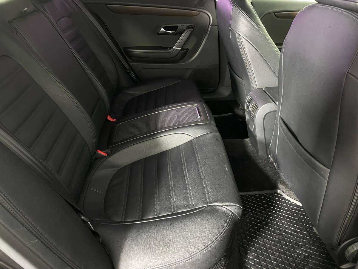 Купить Volkswagen Passat CC с пробегом. Фото: #17