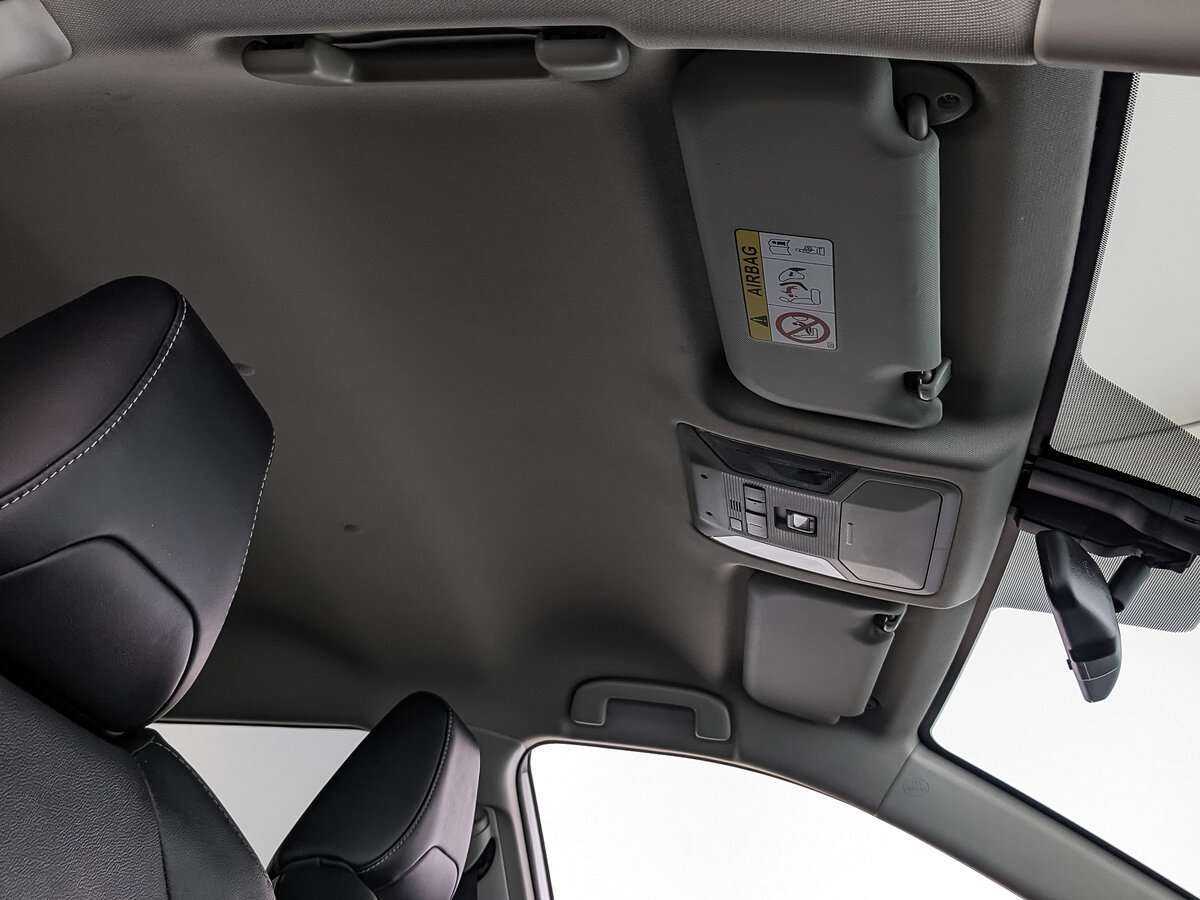 Купить Toyota RAV4 с пробегом. Фото: #20