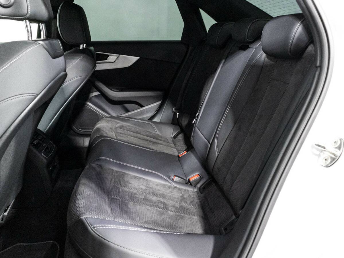 Купить Audi A4 с пробегом. Фото: #9