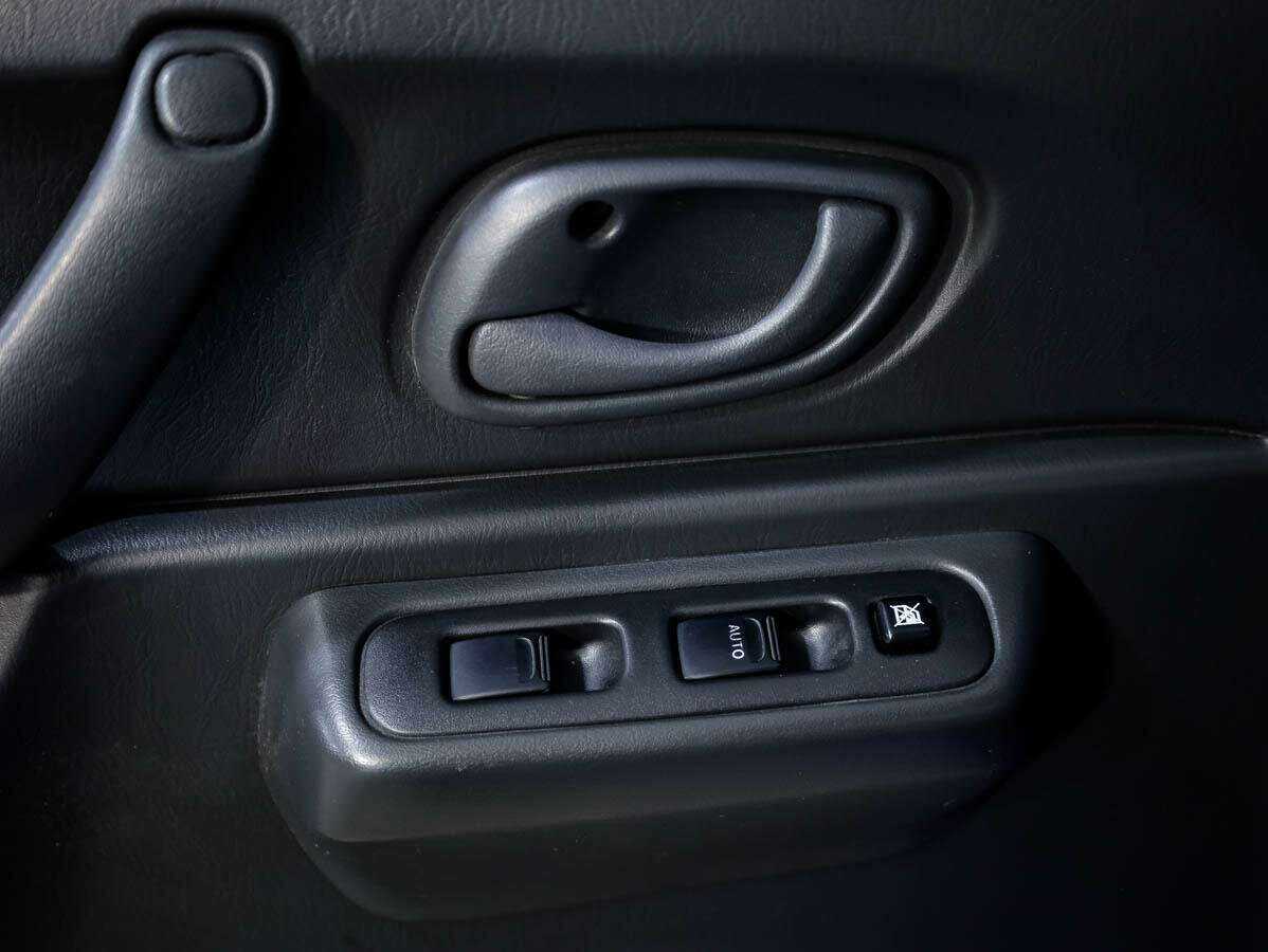 Купить Suzuki Jimny с пробегом. Фото: #11