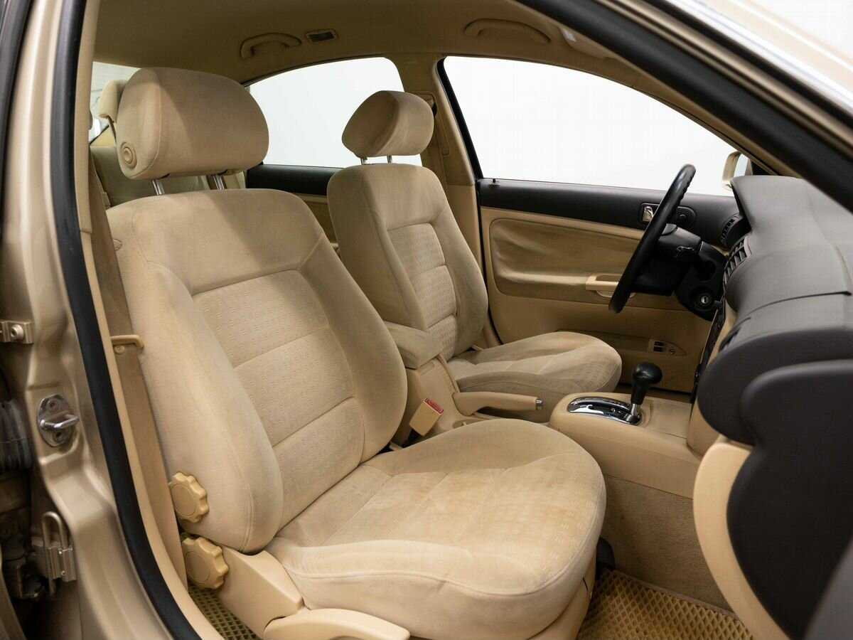 Купить Volkswagen Passat с пробегом. Фото: #11