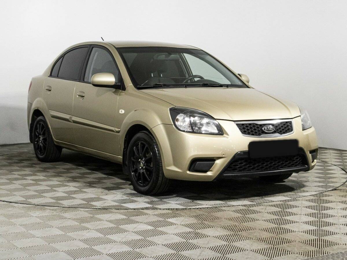 Купить Kia Rio с пробегом. Фото: #2