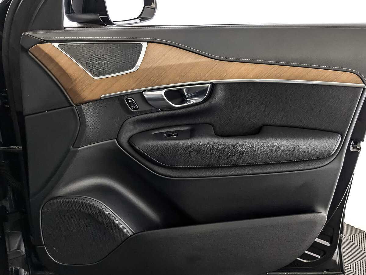 Купить Volvo XC90 с пробегом. Фото: #23