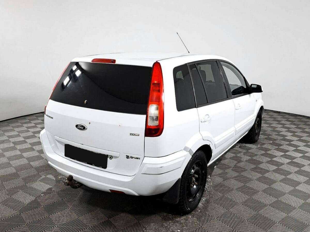 Купить Ford Fusion с пробегом. Фото: #4