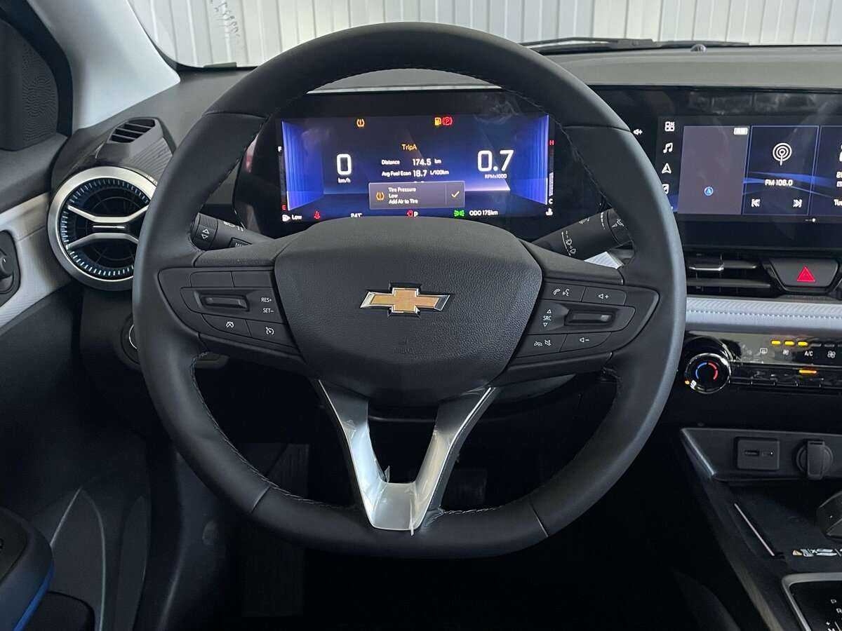 Купить Chevrolet Monza с пробегом. Фото: #9