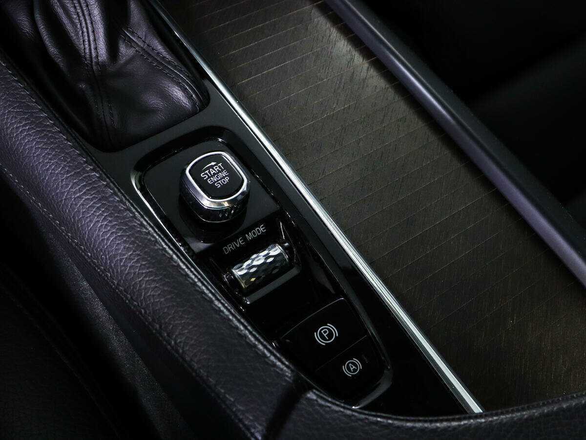 Купить Volvo V90 Cross Country с пробегом. Фото: #16