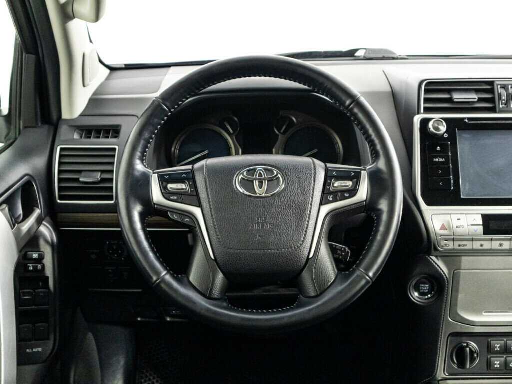 Купить Toyota Land Cruiser Prado с пробегом. Фото: #20