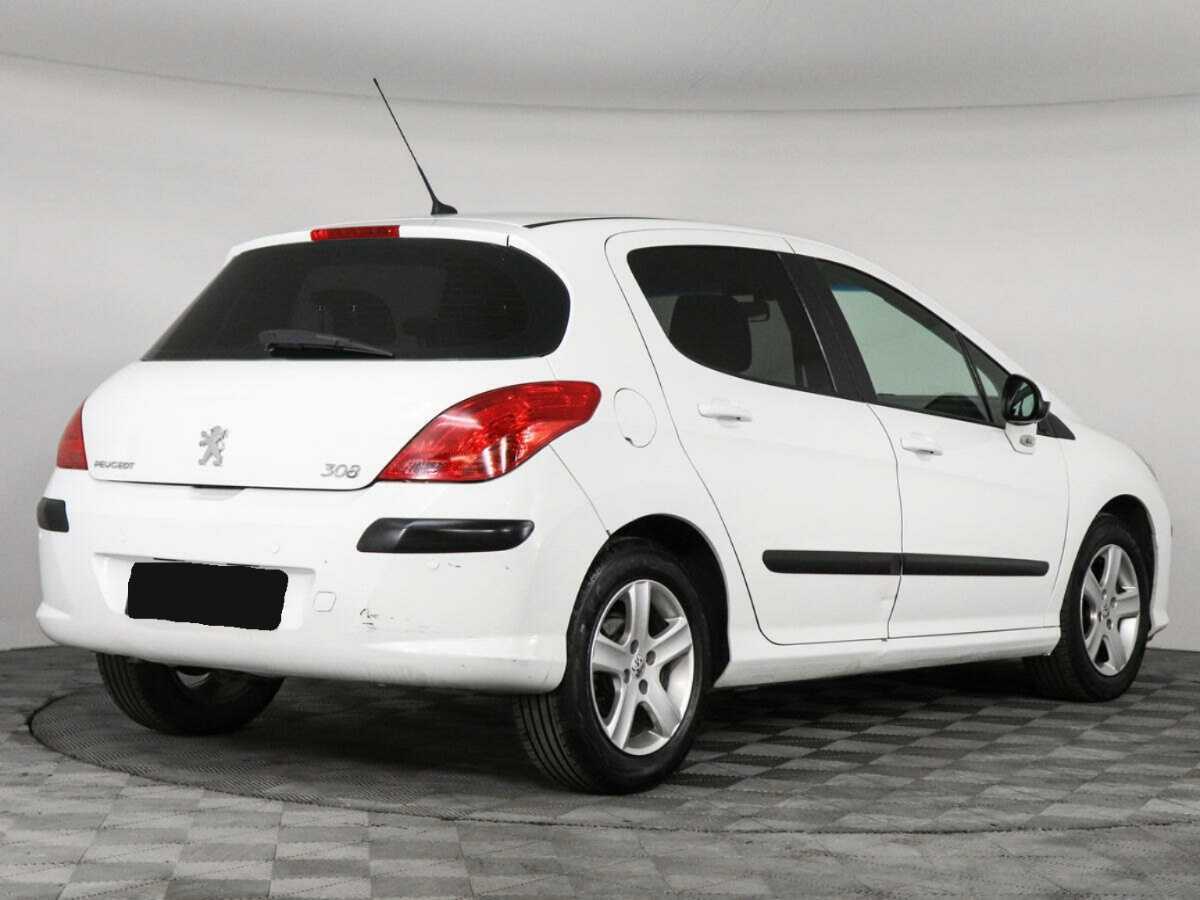 Купить Peugeot 308 с пробегом. Фото: #2