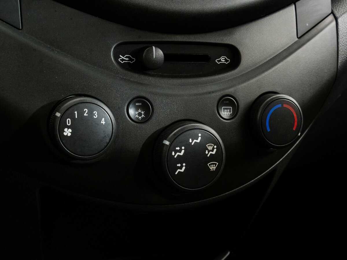Купить Chevrolet Spark с пробегом. Фото: #10
