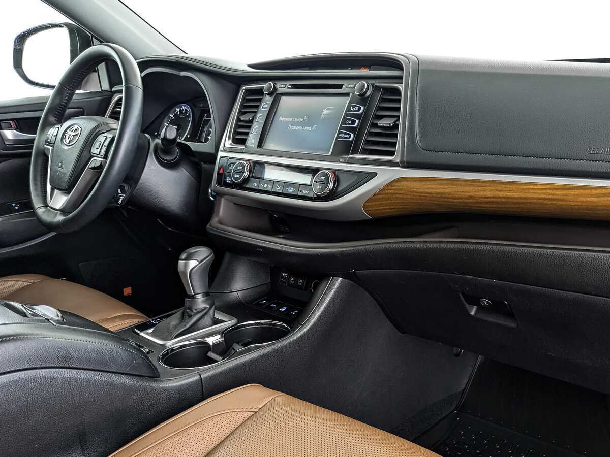 Купить Toyota Highlander с пробегом. Фото: #8