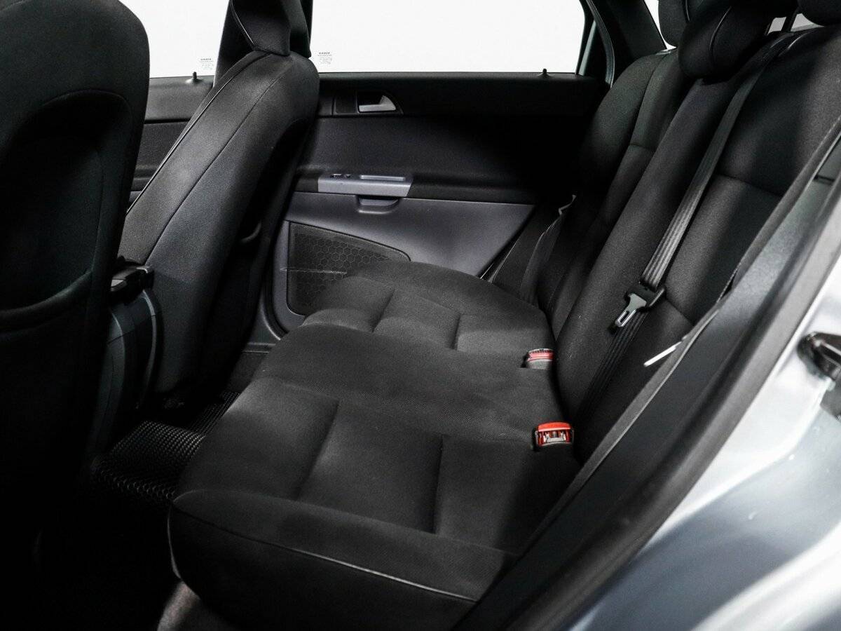 Купить Volvo S40 с пробегом. Фото: #8