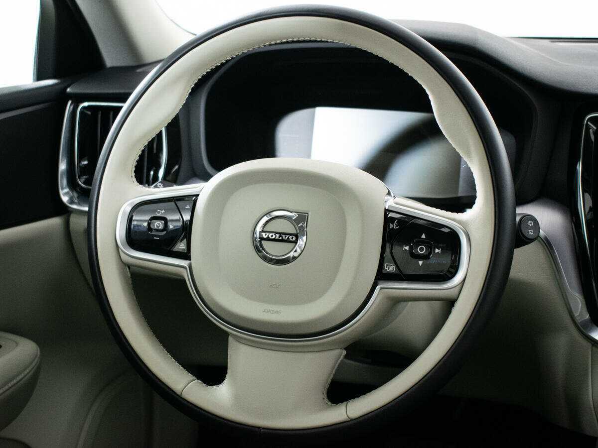 Купить Volvo V60 Cross Country с пробегом. Фото: #14