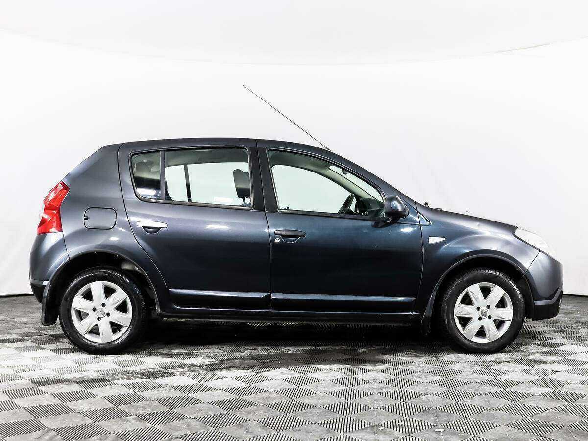 Купить Renault Sandero с пробегом. Фото: #3
