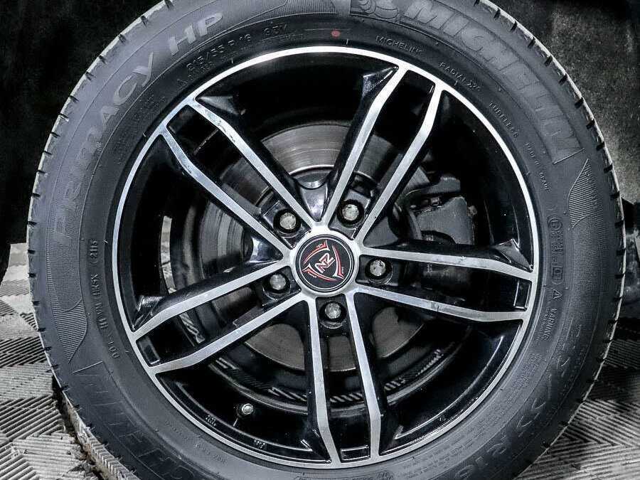 Купить Volkswagen Tiguan с пробегом. Фото: #14