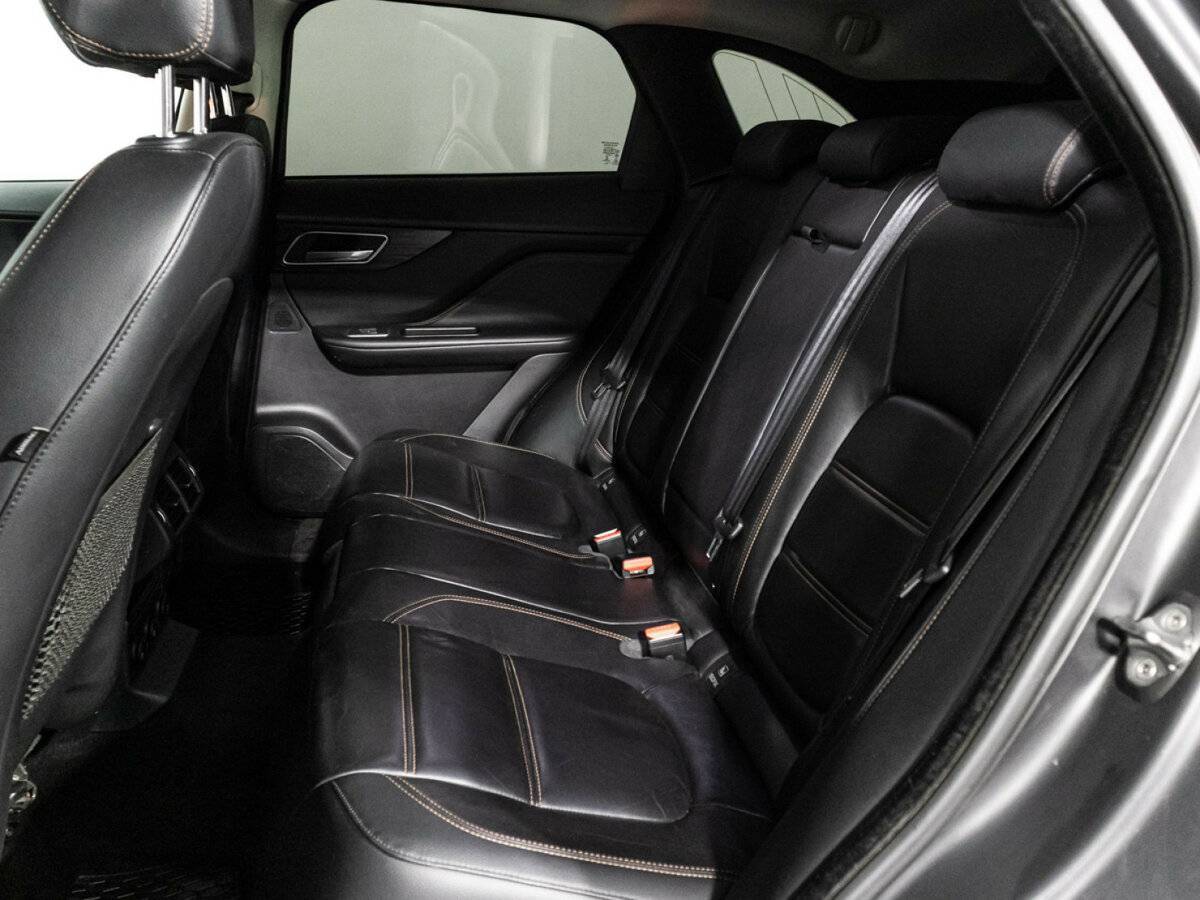 Купить Jaguar F-Pace с пробегом. Фото: #9