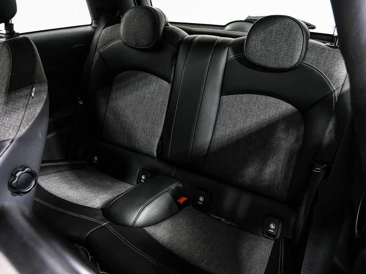 Купить Mini Hatch с пробегом. Фото: #12