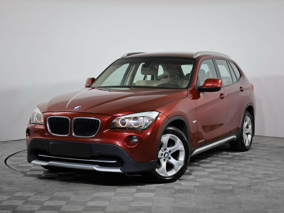 Купить BMW X1 с пробегом. Посмотреть фото