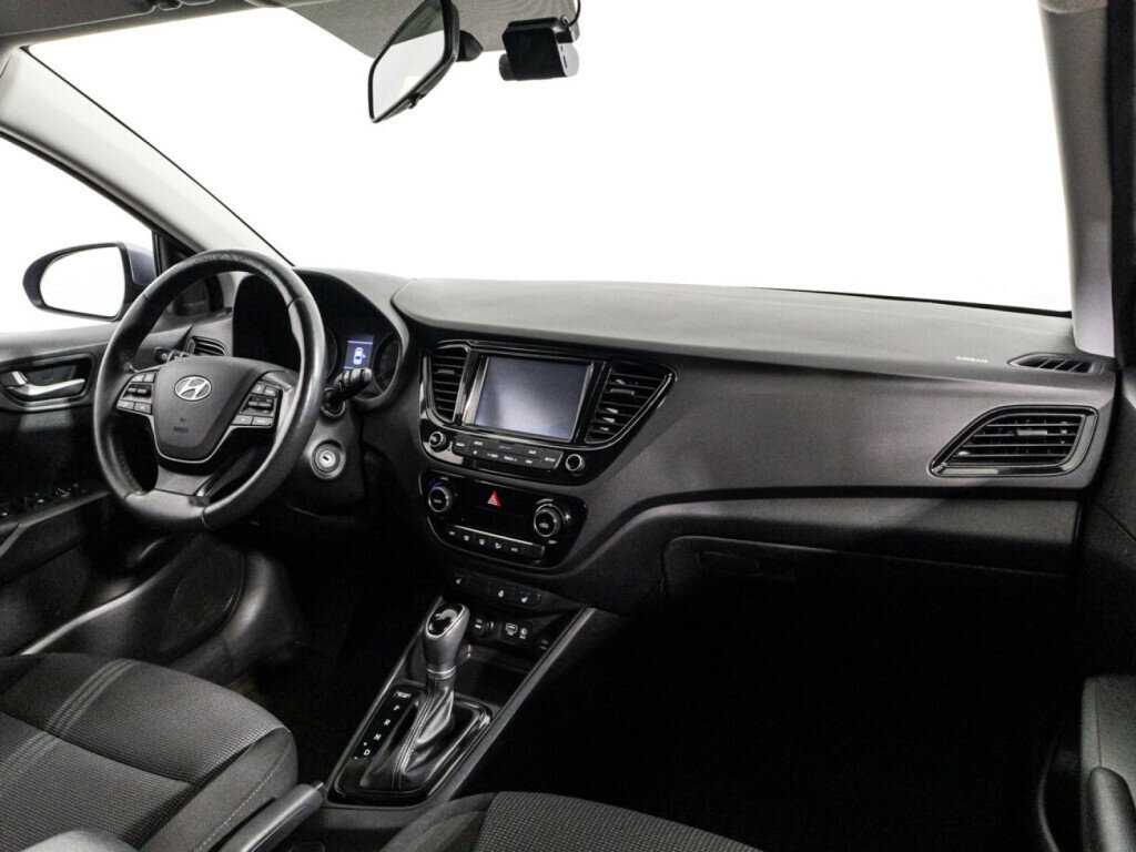 Купить Hyundai Solaris с пробегом. Фото: #8
