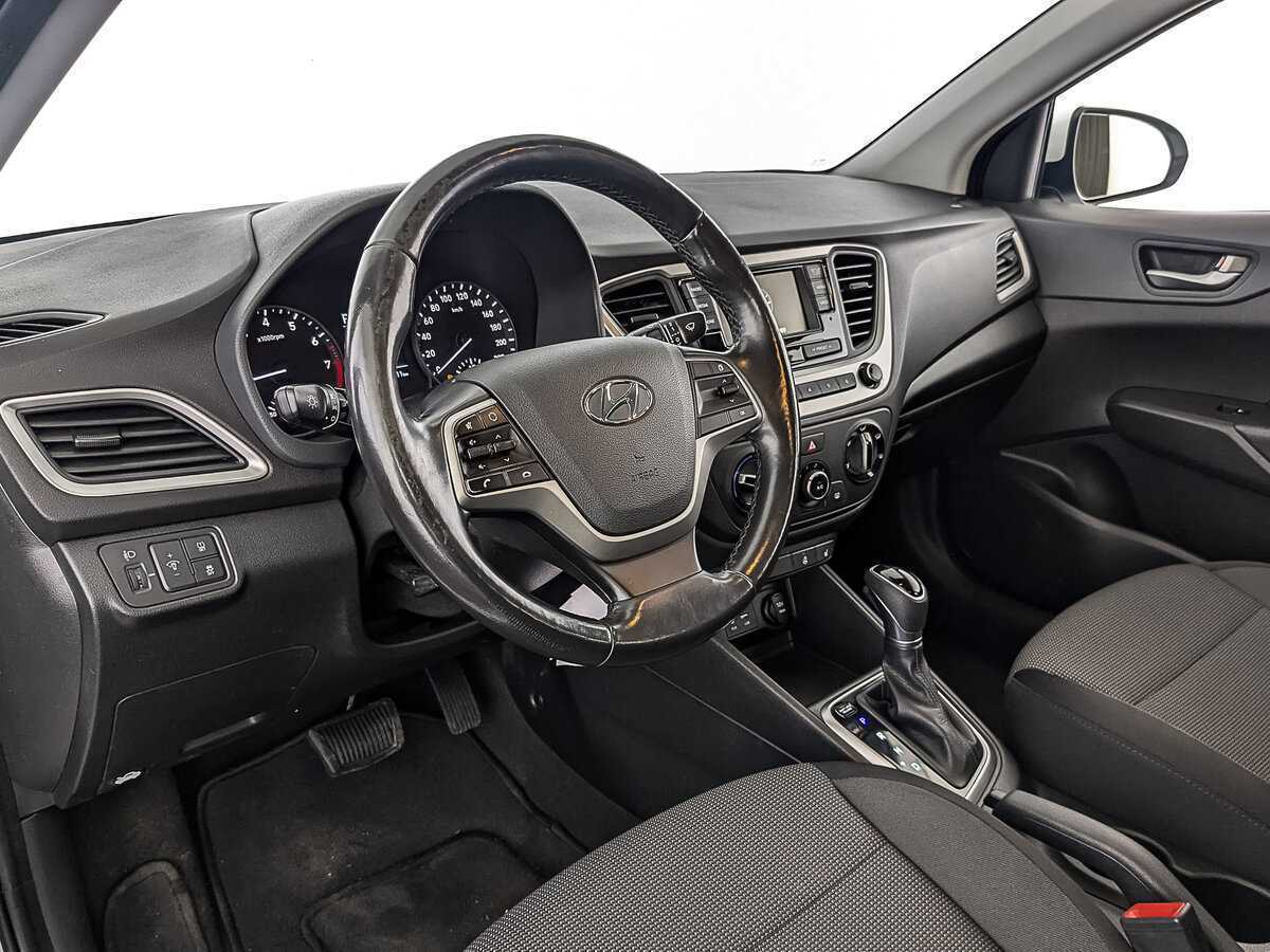 Купить Hyundai Solaris с пробегом. Фото: #14