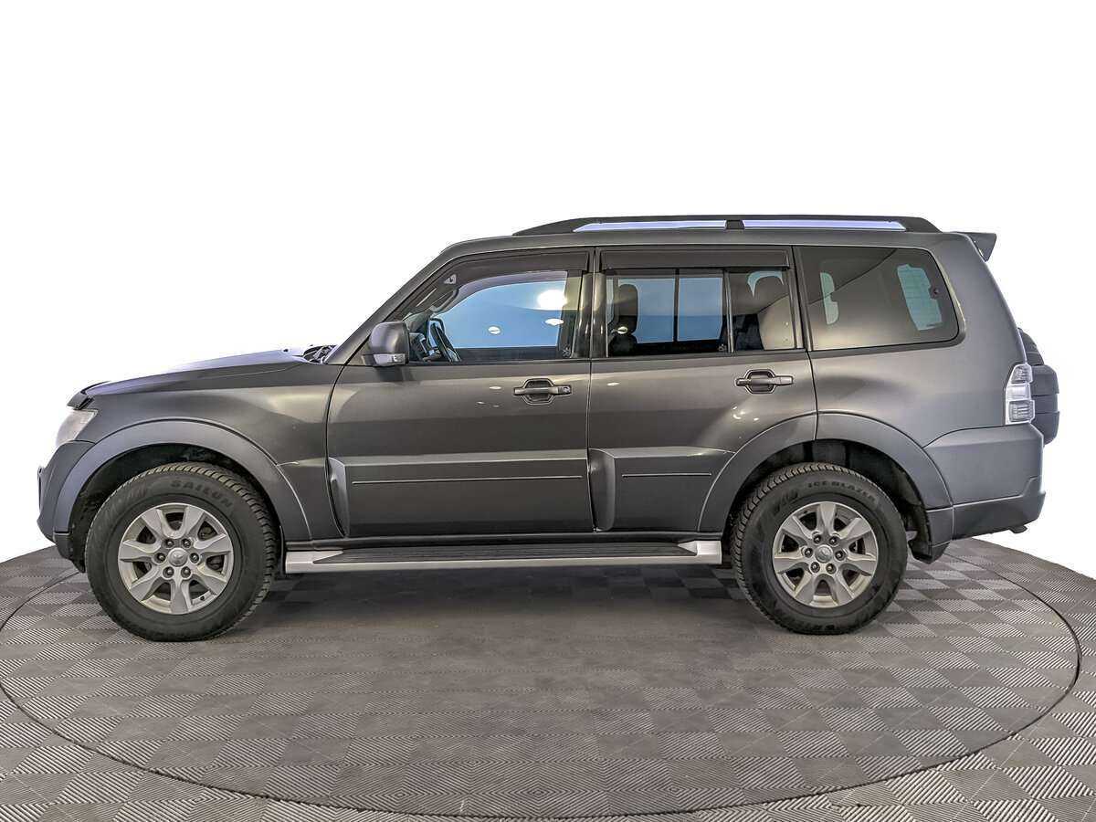 Купить Mitsubishi Pajero с пробегом. Фото: #7