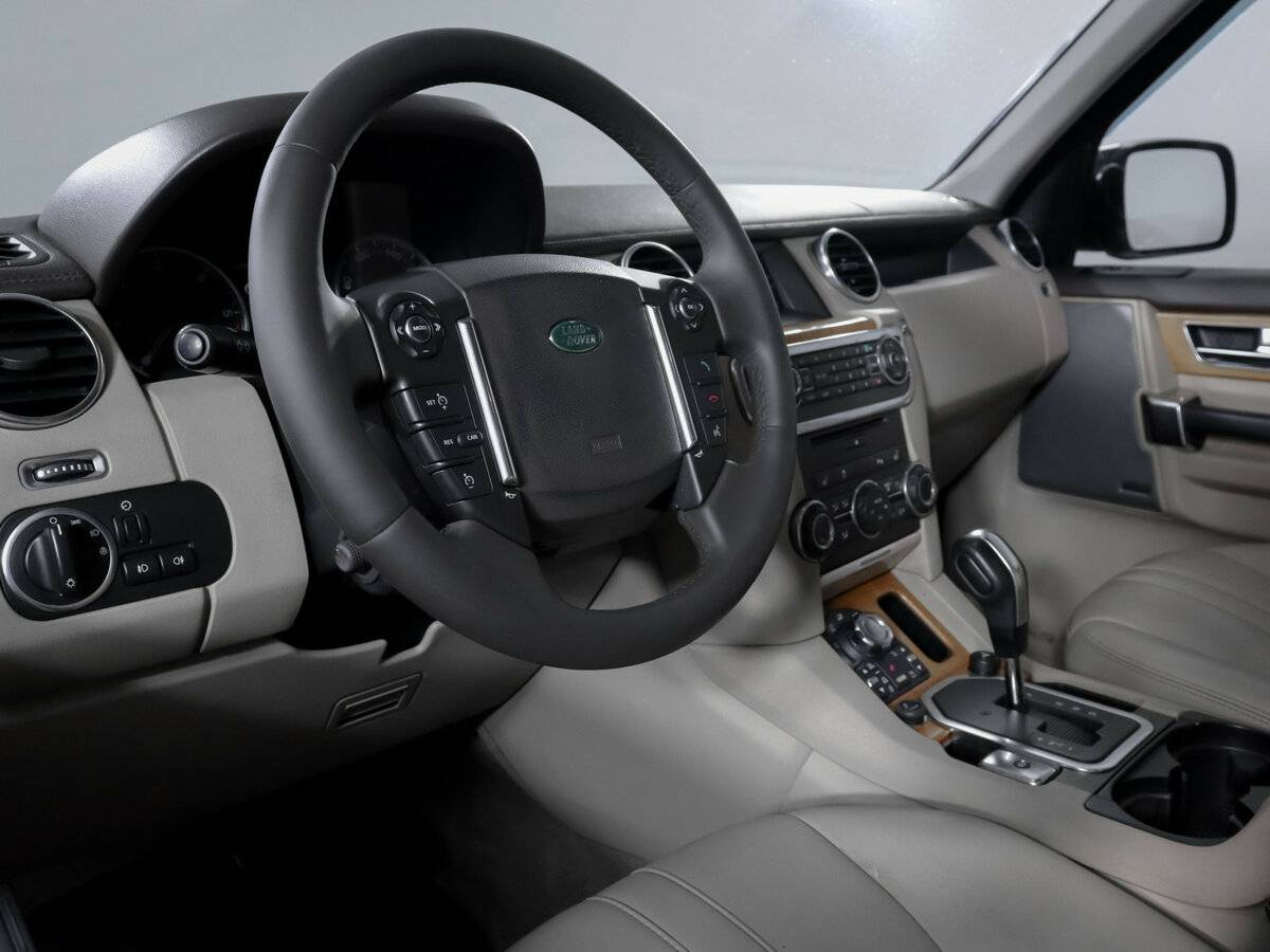 Купить Land Rover Discovery с пробегом. Фото: #13