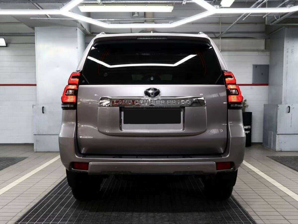 Купить Toyota Land Cruiser Prado с пробегом. Фото: #3