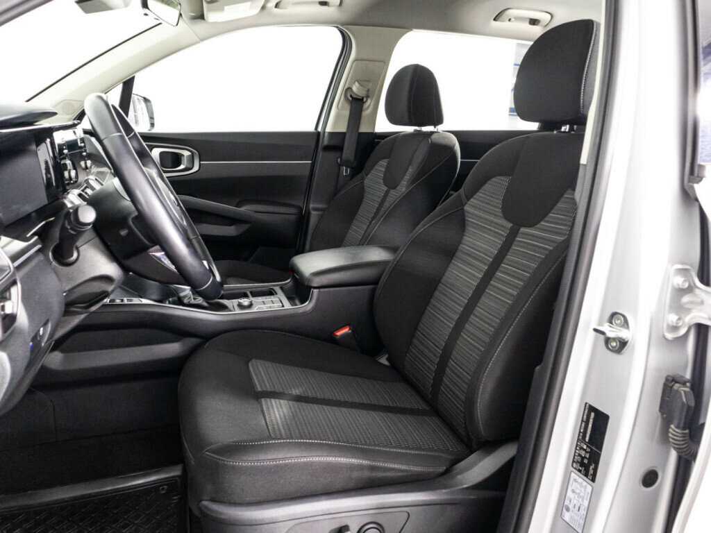 Купить Kia Sorento с пробегом. Фото: #15