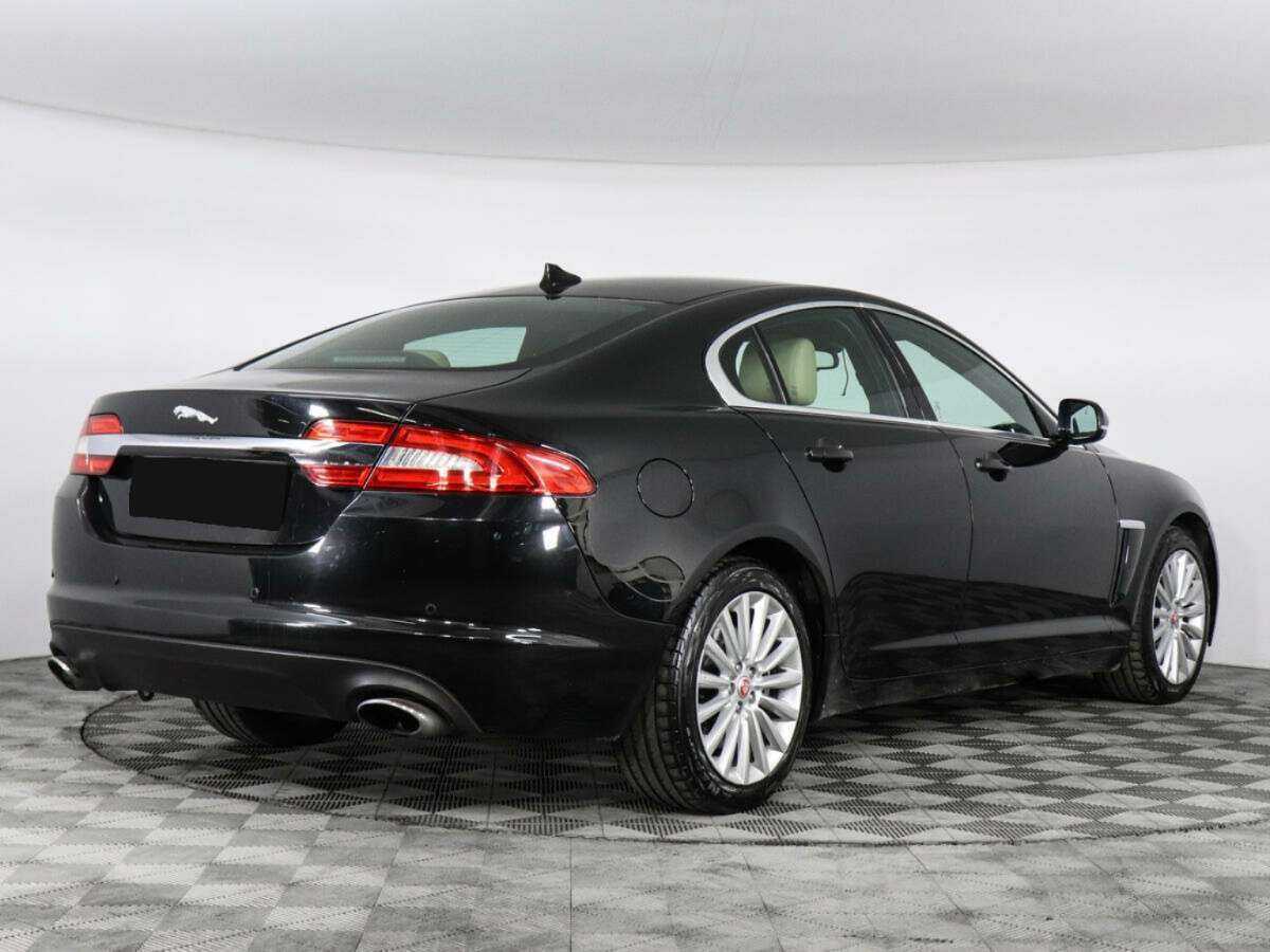 Купить Jaguar XF с пробегом. Фото: #4