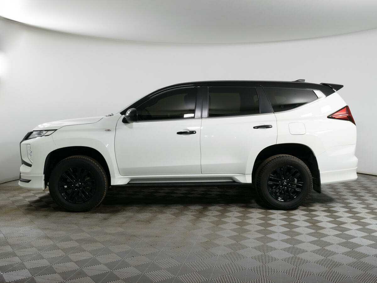 Купить Mitsubishi Montero Sport с пробегом. Фото: #6