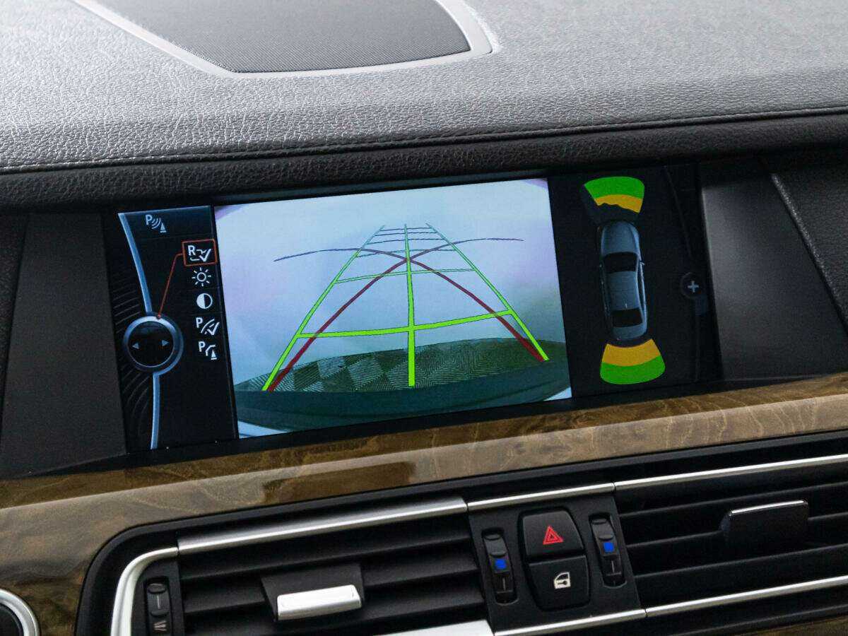 Купить BMW 7 серии с пробегом. Фото: #21