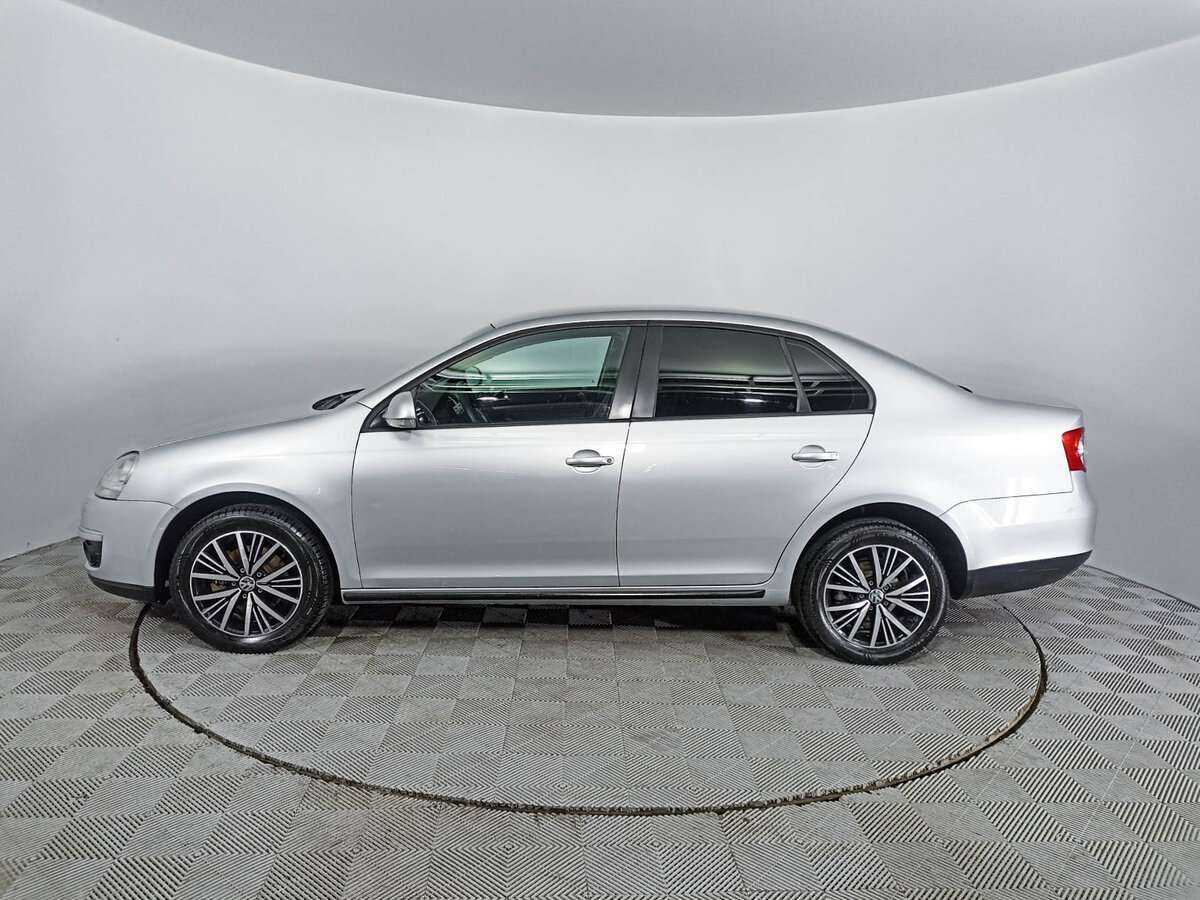 Купить Volkswagen Jetta с пробегом. Фото: #7