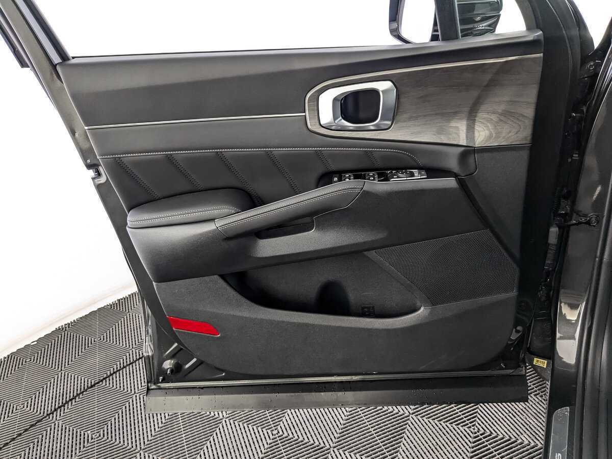 Купить Kia Sorento с пробегом. Фото: #14