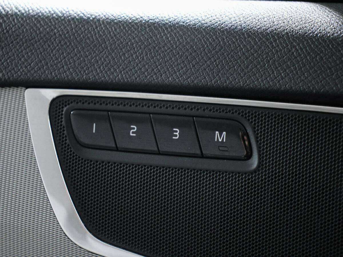 Купить Volvo XC90 с пробегом. Фото: #14