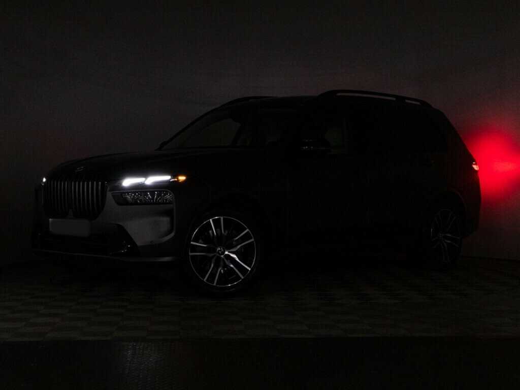 Купить BMW X7 с пробегом. Фото: #29