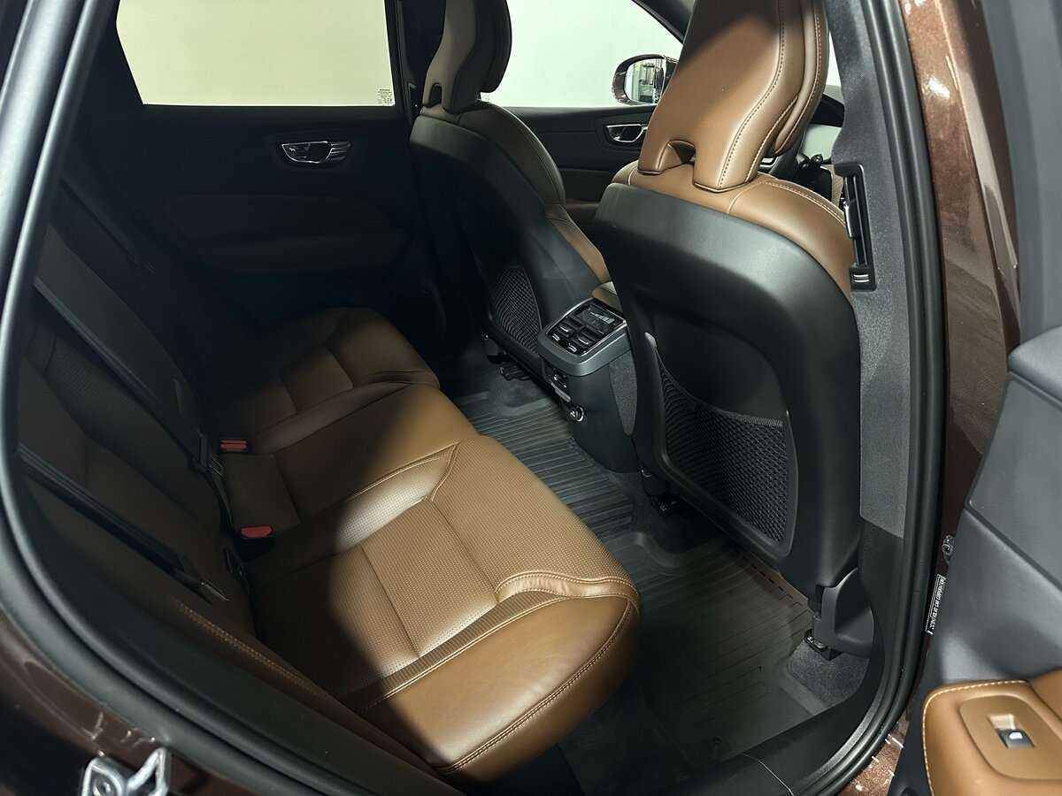 Купить Volvo XC60 с пробегом. Фото: #10