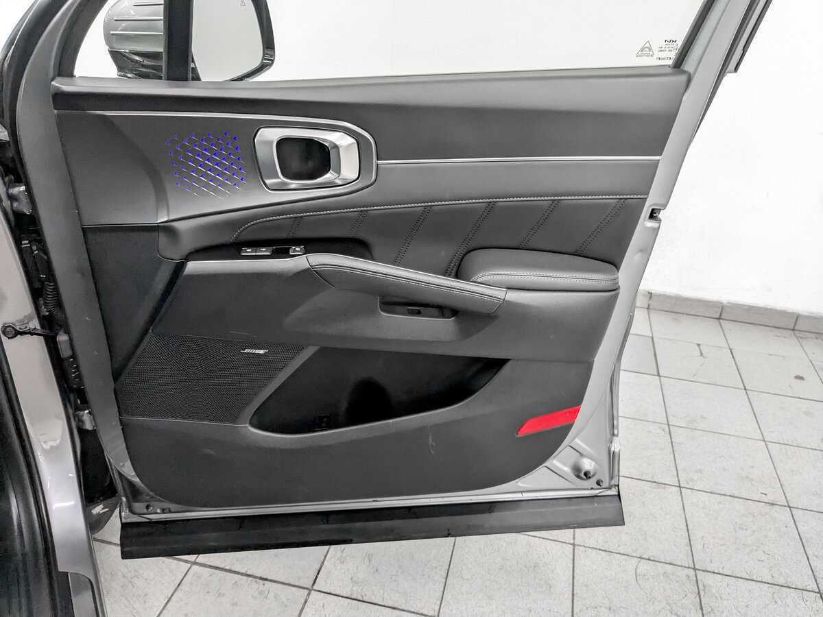 Купить Kia Sorento с пробегом. Фото: #24