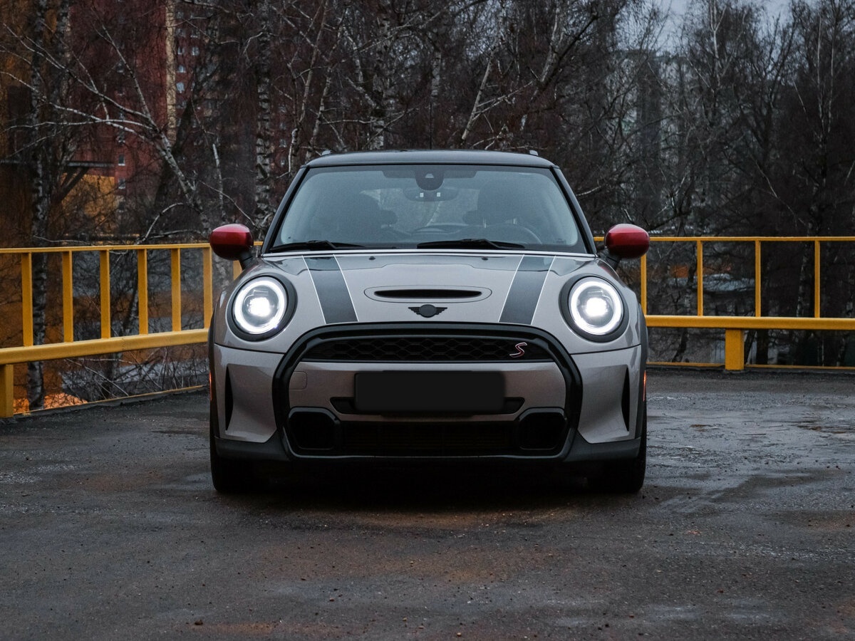 Купить Mini Hatch с пробегом. Фото: #1