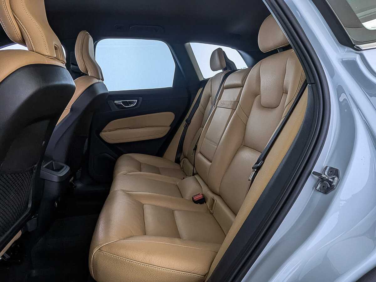 Купить Volvo XC60 с пробегом. Фото: #17