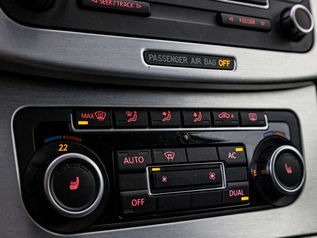 Купить Volkswagen Passat с пробегом. Фото: #12