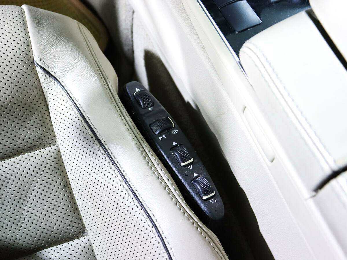 Купить Mercedes-Benz E-Класс с пробегом. Фото: #15