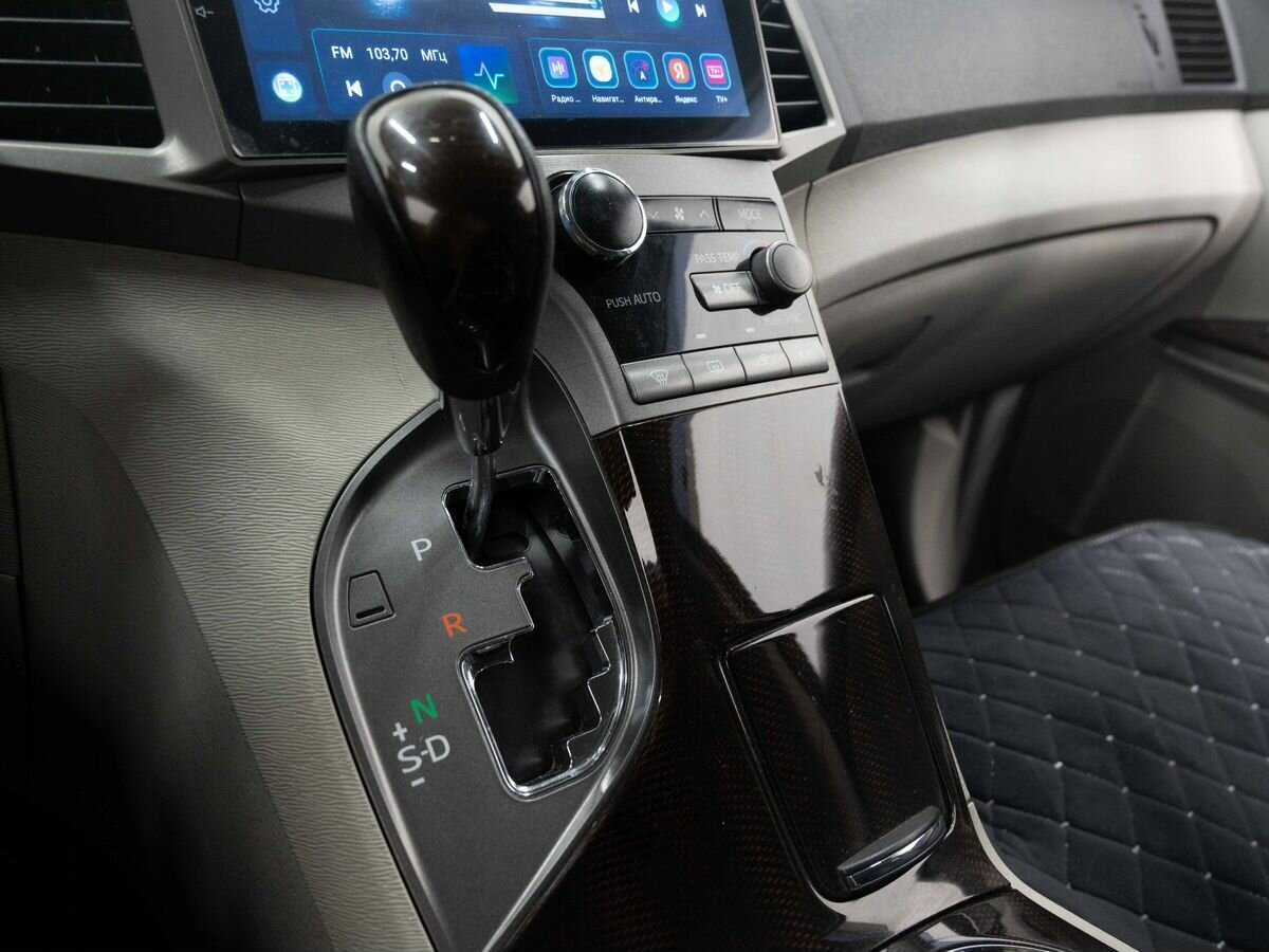 Купить Toyota Venza с пробегом. Фото: #19