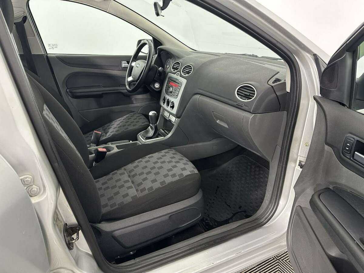Купить Ford Focus с пробегом. Фото: #13