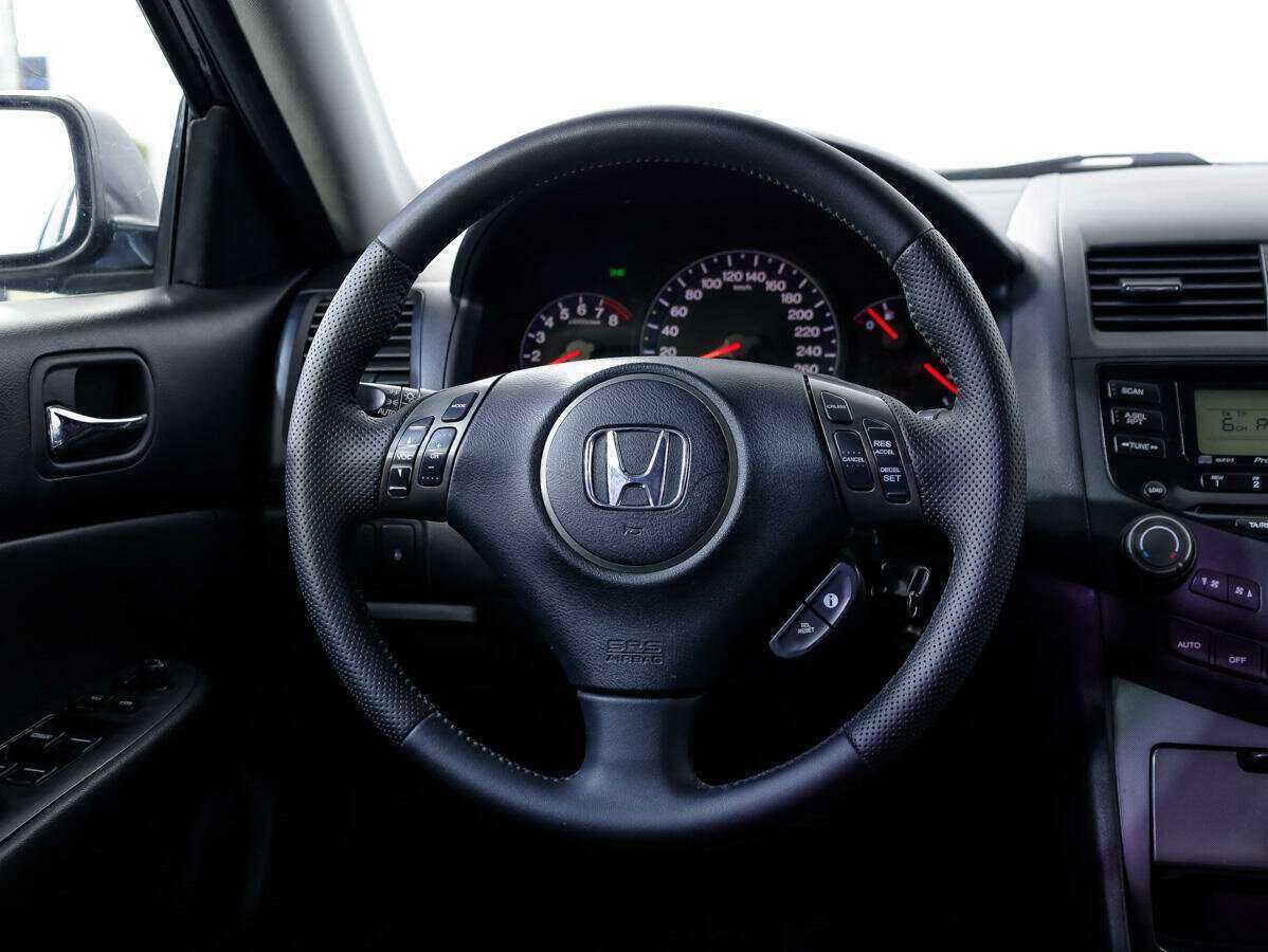 Купить Honda Accord с пробегом. Фото: #10
