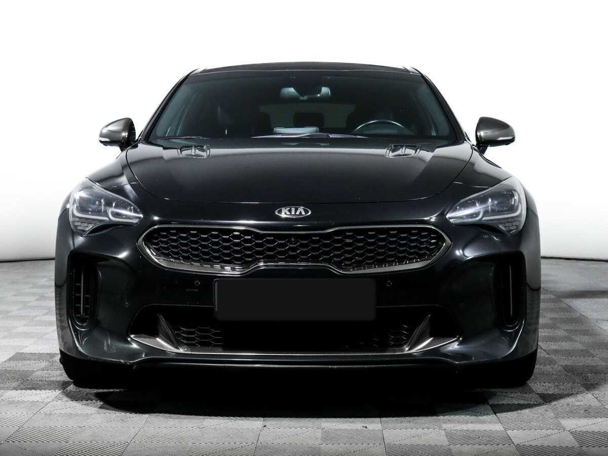 Купить Kia Stinger с пробегом. Фото: #1